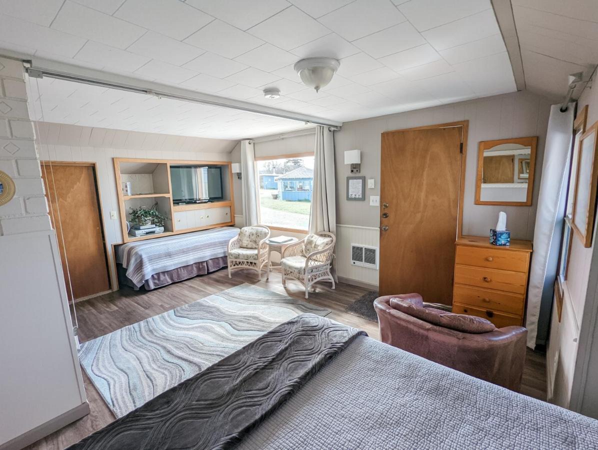 Juan De Fuca Waterfront Hotel & Cottages Sequim Exterior foto